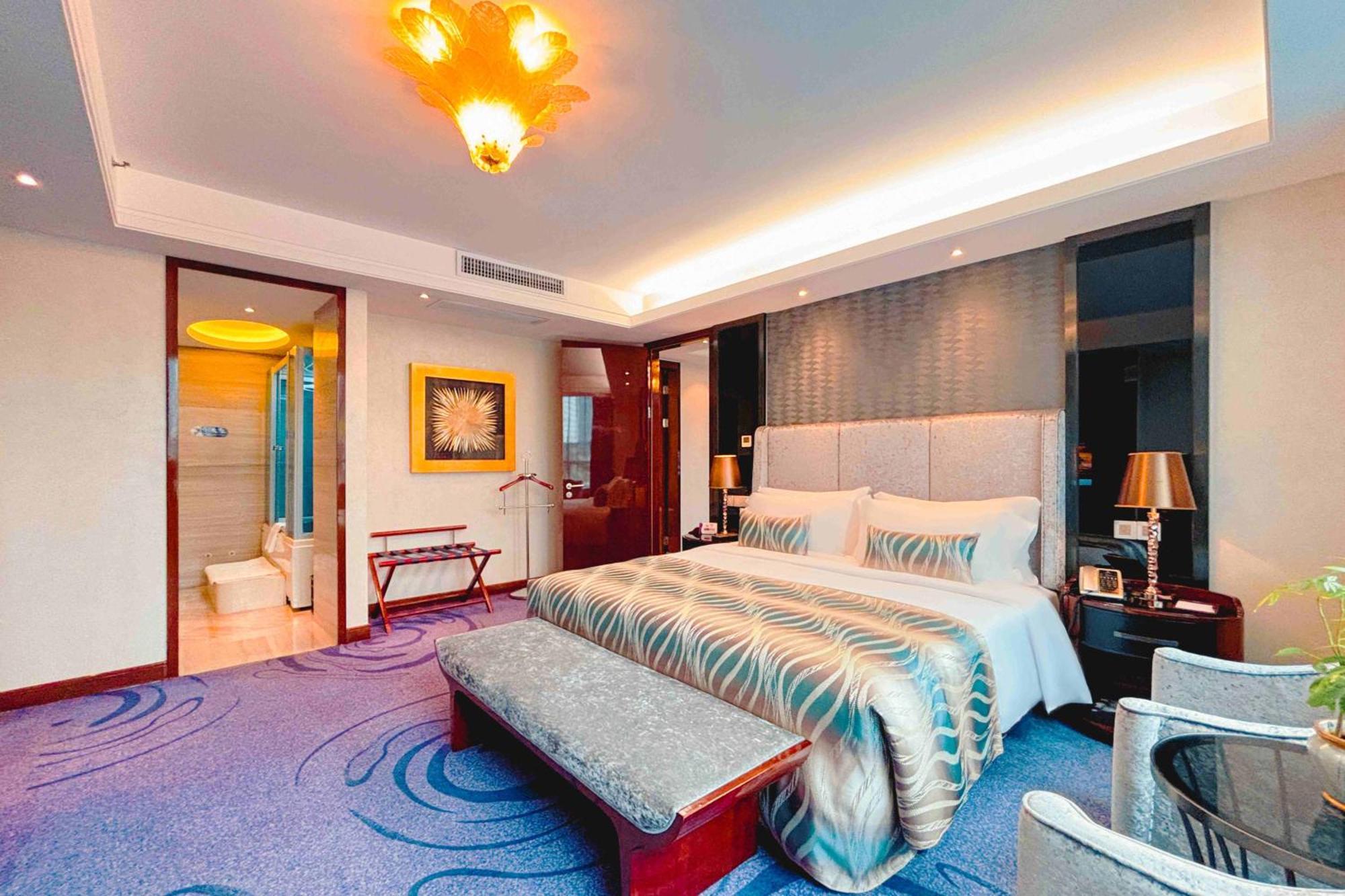 Sentosa Hotel Shenzhen Feicui Branch, Enjoy Tropical Swimming Pools And High-Class Fitness Club Exterior photo